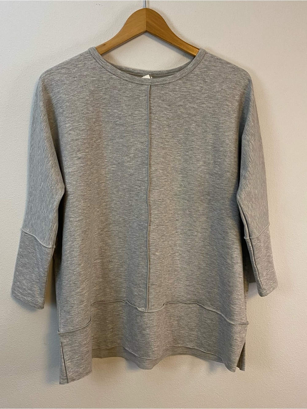 Spanx Perfect Length Dolman‎ Gray 3/4 Sleeve Top Women’s Small